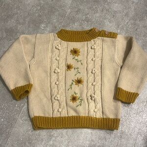 WILD WAWA 100% cotton sweater. Perfect condition, like new. Size 5-6 Y